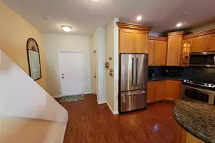 8853 N Isles Cir, Tamarac, FL 33321 - Photo 8