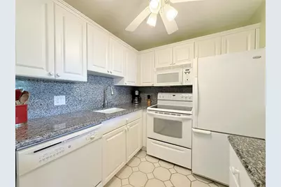 1113  Cambridge, Unit #1113, Deerfield Beach, FL 33442 - Photo 2