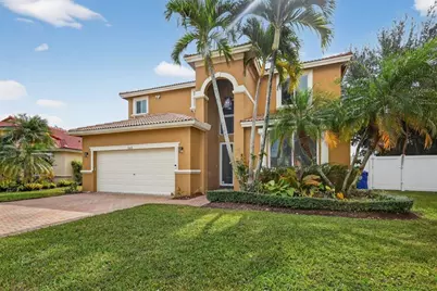 18676 SW 16th St, Pembroke Pines, FL 33029 - Photo 2