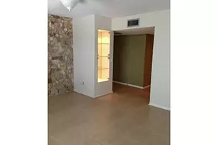 10762 La Placida Dr, Coral Springs, FL 33065 - Photo 2