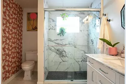 248 NE 41st St, Deerfield Beach, FL 33064 - Photo 6