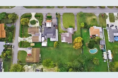 13945 N Miami Ave, Miami, FL 33168 - Photo 8