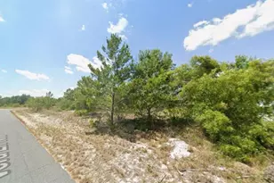 103-105 Vera Ln, Lake Placid, FL 33852 - Photo 2