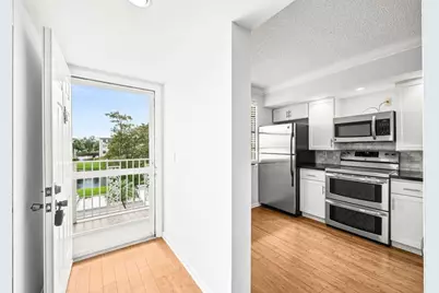 6109  Balboa Cir, Unit #304, Boca Raton, FL 33433 - Photo 16