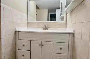 4014 NW 87th Ave, Sunrise, FL 33351 - Photo 6