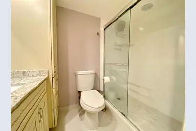 3800  Oaks Clubhouse Dr, Unit #311, Pompano Beach, FL 33069 - Photo 16