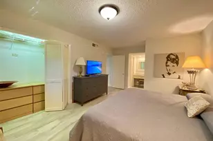 3800 Oaks Clubhouse Dr, Pompano Beach, FL 33069 - Photo 14