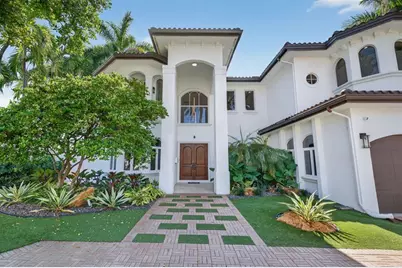 2614  Castilla Isle, Fort Lauderdale, FL 33301 - Photo 2