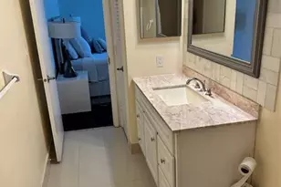 3040 NE 16th Ave, Oakland Park, FL 33334 - Photo 12