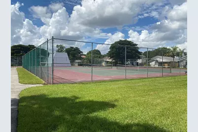 228  Lakeside Cir, Unit #228, Sunrise, FL 33326 - Photo 18