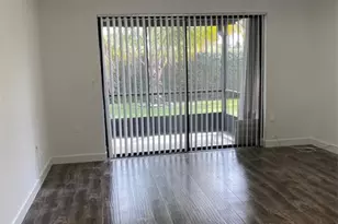 228 Lakeside Cir, Sunrise, FL 33326 - Photo 10