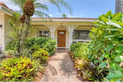 2000  Admirals Way, Fort Lauderdale, FL 33316 - Photo 2