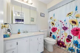 3405 NW 48th Ave, Lauderdale Lakes, FL 33319 - Photo 8