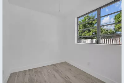 4911 NW 16th St, Lauderhill, FL 33313 - Photo 26