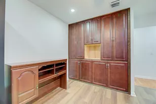 724 NW 155th Terrace, Pembroke Pines, FL 33028 - Photo 36