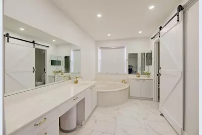 724 NW 155th Ter, Pembroke Pines, FL 33028 - Photo 24