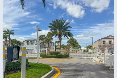 724 NW 155th Ter, Pembroke Pines, FL 33028 - Photo 46