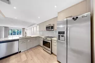 800 E Cypress Ln, Pompano Beach, FL 33069 - Photo 4