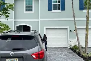 4393 Hammock Grove Dr, Lake Worth, FL 33467 - Photo 2