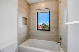 456 NW 41st St, Oakland Park, FL 33309 - Photo 30