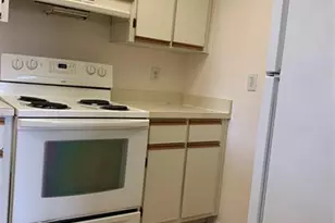 1560 SE Royal Green Cir Unit #S 204, Port Saint Lucie, FL 34952 - Photo 10