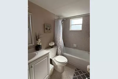 3180  Holiday Springs Blvd, Unit #211, Pompano Beach, FL 33063 - Photo 10