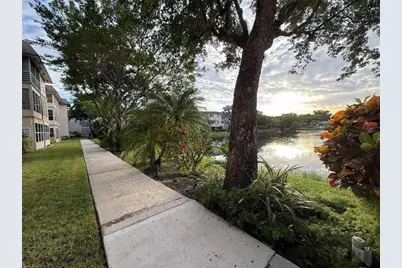 3531 NW 50th Ave, Unit #611, Lauderdale Lakes, FL 33319 - Photo 4