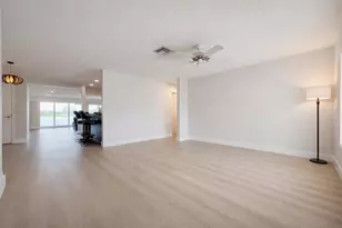 1780 NW 39th Pl, Oakland Park, FL 33309 - Photo 6