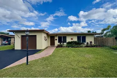 1780 NW 39th Pl, Oakland Park, FL 33309 - Photo 4