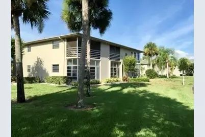 26  Lake Vista Trl, Unit #203, Port Saint Lucie, FL 34952 - Photo 2