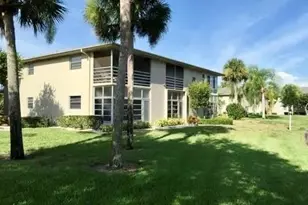 26 Lake Vista Trail, Port Saint Lucie, FL 34952 - Photo 2