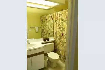 26  Lake Vista Trl, Unit #203, Port Saint Lucie, FL 34952 - Photo 12