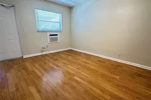 1973 NE 4th St, Deerfield Beach, FL 33441 - Photo 4