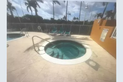 1450 SE 3rd Ave, Unit #412, Dania Beach, FL 33004 - Photo 8