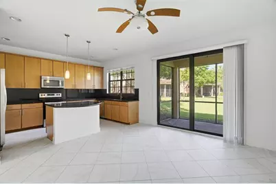 13023  Riverwalk S Cir, Unit #13023, Plantation, FL 33325 - Photo 8
