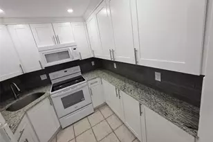 3200 NE 7th Ct Unit, Pompano Beach, FL 33062 - Photo 8