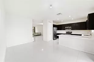 4033 Devenshire Ct, Coconut Creek, FL 33073 - Photo 8