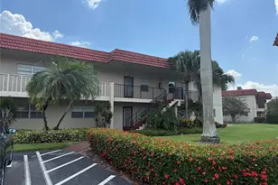 32 Abbey Ln, Delray Beach, FL 33446 - Photo 2