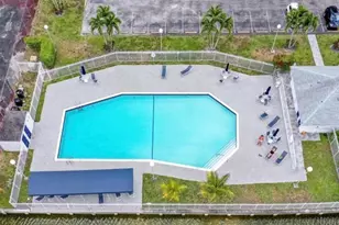 8410 NW 59th Pl, Tamarac, FL 33321 - Photo 12