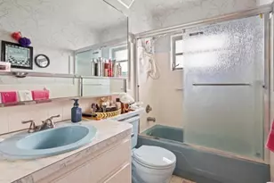 8410 NW 59th Pl, Tamarac, FL 33321 - Photo 8