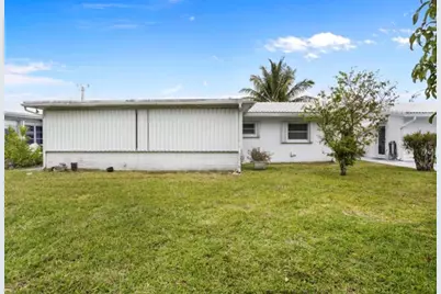 8410 NW 59 Pl, Tamarac, FL 33321 - Photo 2