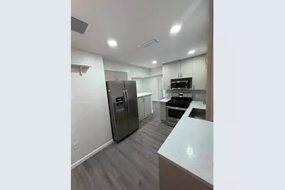 11461 NW 31st Pl, Sunrise, FL 33323 - Photo 8