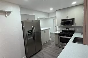 11461 NW 31st Pl, Sunrise, FL 33323 - Photo 8