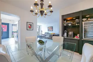 7100 Radice Ct, Lauderhill, FL 33319 - Photo 8