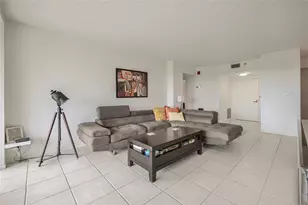 7100 Radice Ct, Lauderhill, FL 33319 - Photo 4