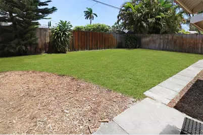 131 NE 55th St, Oakland Park, FL 33334 - Photo 18