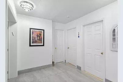 19885 NE 22nd Ave, Miami, FL 33180 - Photo 50