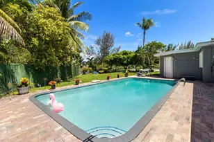 19885 NE 22nd Ave, Miami, FL 33180 - Photo 10