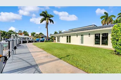 2593 SE 9 Street, Pompano Beach, FL 33062 - Photo 38