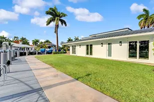 2593 SE 9th St, Pompano Beach, FL 33062 - Photo 38